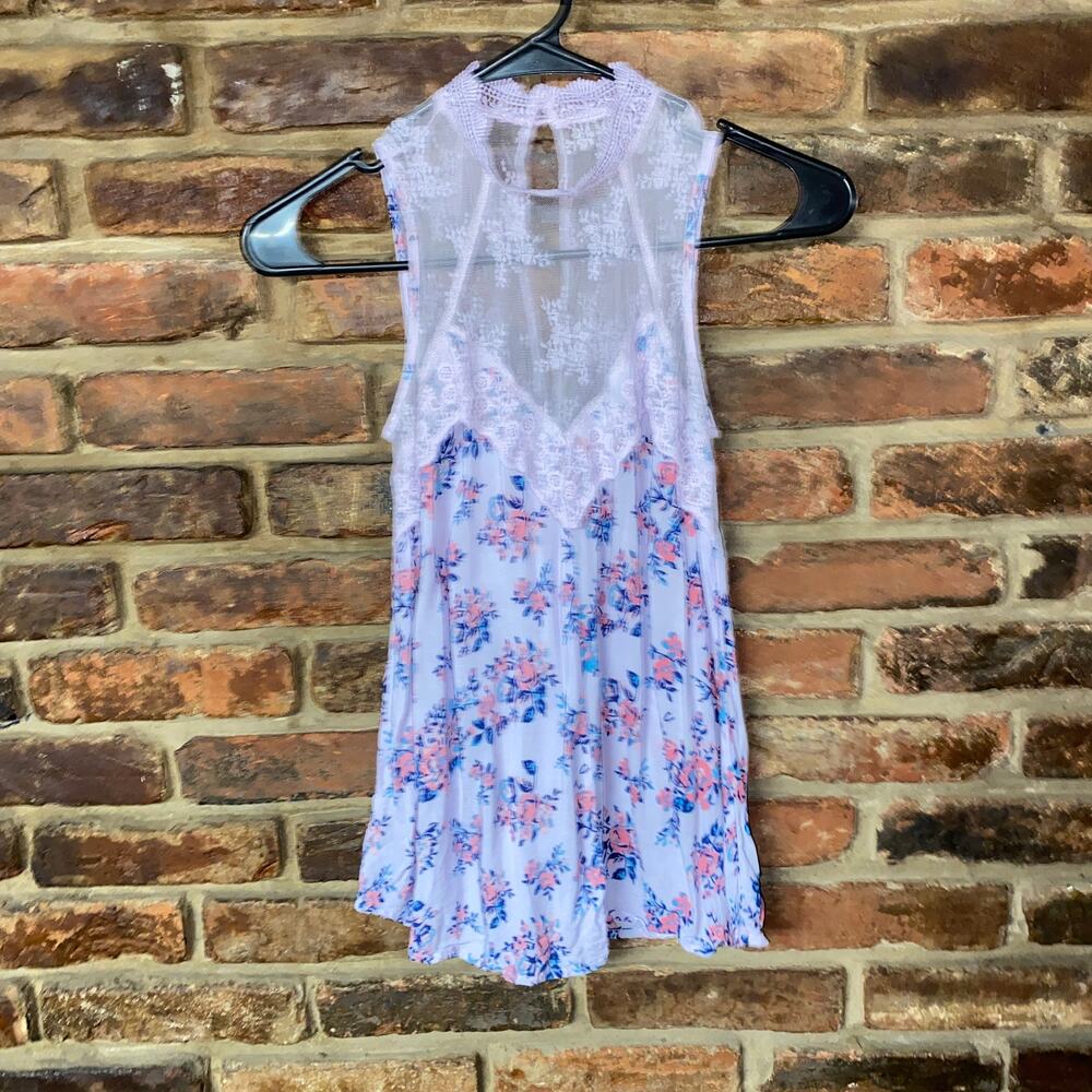 No Boundaries Purple Lavender Floral Lace Sleeveless Top Women's Size XS